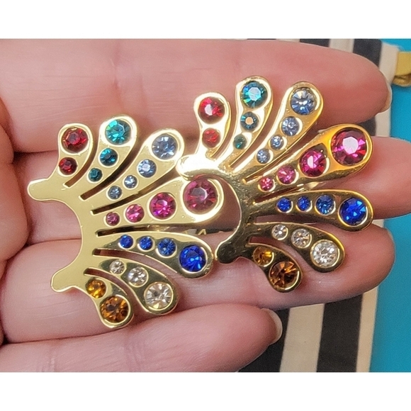NWT Lele Sadoughi Crystal Button Earrings - Picture 8 of 9
